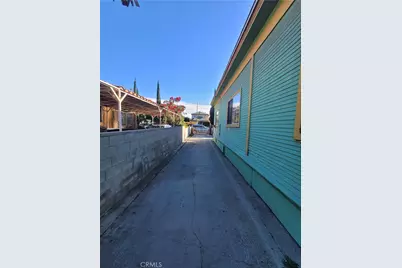 1757 S New England, Los Angeles, CA 90006 - Photo 6