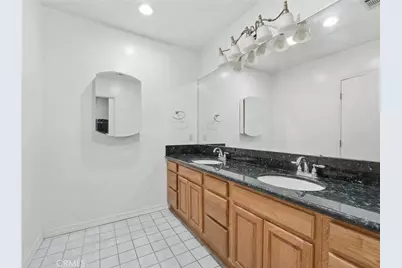 6545 Dos Rios Rd, Downey, CA 90240 - Photo 12
