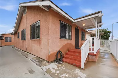 915 W Gage, Los Angeles, CA 90044 - Photo 1