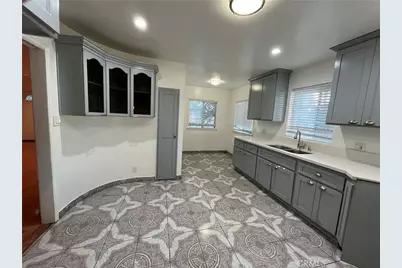 3007 Sequoia, South Gate, CA 90280 - Photo 4