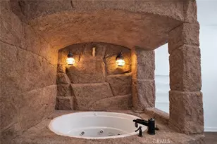 7326 Vanalden, Reseda, CA 91335 - Photo 18