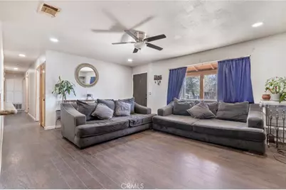 15177 Greenrock Avenue, Lancaster, CA 93535 - Photo 2