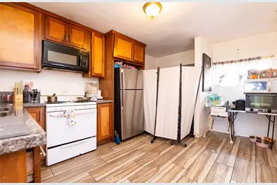 8230 Compton, Los Angeles, CA 90001 - Photo 36