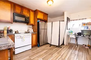 8230 Compton, Los Angeles, CA 90001 - Photo 36