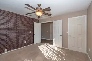 17648 Park Plaza Ct, Victorville, CA 92395 - Photo 20