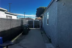 2109 N Bahama, Los Angeles, CA 90059 - Photo 8