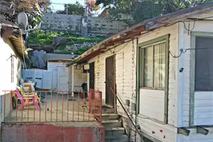 808 Record, Los Angeles, CA 90063 - Photo 2