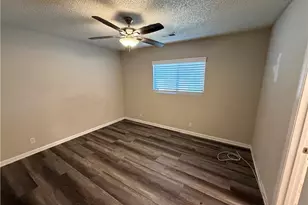 17600 Orange, Hesperia, CA 92345 - Photo 10