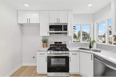 911 Hawaiian, Wilmington, CA 90744 - Photo 16