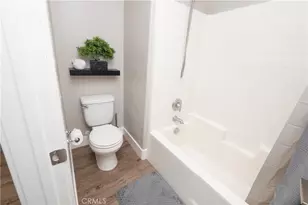 15723 Parkhouse, Fontana, CA 92336 - Photo 20