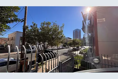 720 W 4th #114, Long Beach, CA 90802 - Photo 24