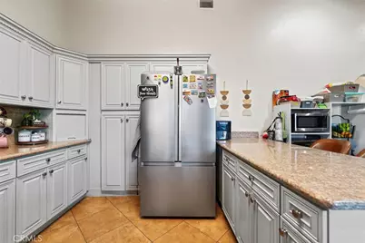 9087 Rosecrest, Fontana, CA 92335 - Photo 10