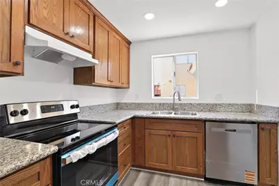 730 N Eucalyptus Ave #25, Inglewood, CA 90302 - Photo 2