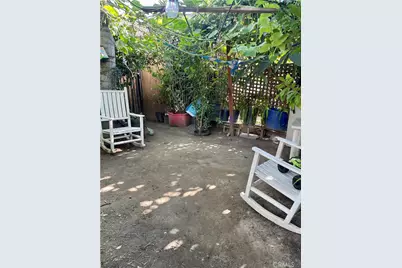 6558 S Van Ness, Los Angeles, CA 90047 - Photo 2