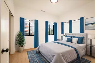 351 S Catalina, Los Angeles, CA 90020 - Photo 16