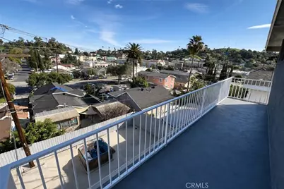 3542 Hillview, Los Angeles, CA 90032 - Photo 10