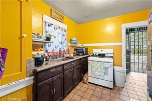 873 W Vernon, Los Angeles, CA 90037 - Photo 12