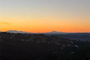 8656 Skyline, Los Angeles, CA 90046 - Photo 36