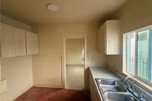 4257 San Pedro Pl, Los Angeles, CA 90011 - Photo 8