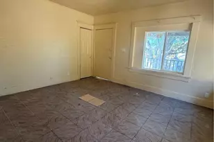 4257 San Pedro Pl, Los Angeles, CA 90011 - Photo 18