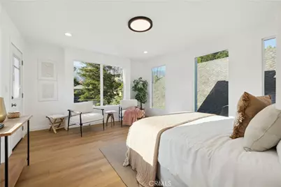 1290 E Woodbury, Pasadena, CA 91104 - Photo 30