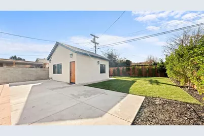 5449 S Victoria, Los Angeles, CA 90043 - Photo 30