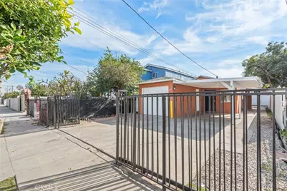 1972 E 88th, Los Angeles, CA 90002 - Photo 2