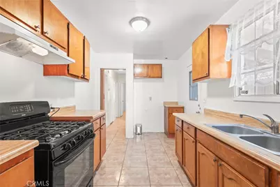 1972 E 88th, Los Angeles, CA 90002 - Photo 12