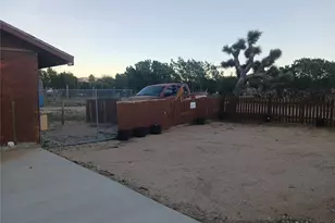 7773 Kuki, Oak Hills, CA 92344 - Photo 2