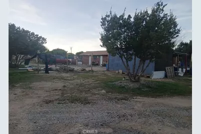 7773 Kuki, Oak Hills, CA 92344 - Photo 4