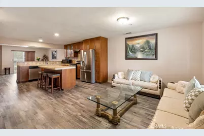 9225 Sideview Drive, Downey, CA 90240 - Photo 2