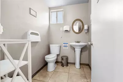 17606 Arrow, Fontana, CA 92335 - Photo 28