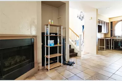 276 Cambria, Carson, CA 90745 - Photo 34