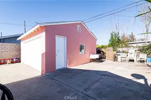 1215 E 91st, Los Angeles, CA 90002 - Photo 20