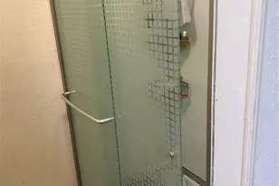 16600 Orange Ave, Paramount, CA 90723 - Photo 18