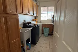 14930 Coalinga, Victorville, CA 92392 - Photo 8