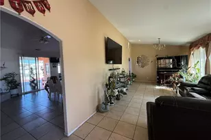 14930 Coalinga, Victorville, CA 92392 - Photo 4