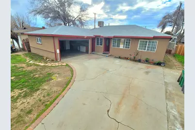 43733 Adler Ave, Lancaster, CA 93534 - Photo 2