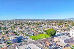 1335 W 68th, Los Angeles, CA 90044 - Photo 38