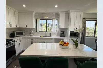 1121 Eucalyptus Ln, Pasadena, CA 91103 - Photo 6