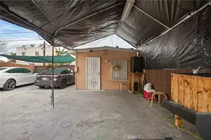 9318 Hooper Ave., Los Angeles, CA 90002 - Photo 20