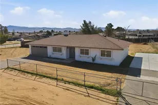 22267 Gayhead, Apple Valley, CA 92307 - Photo 1