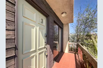 14735 Victory, Van Nuys, CA 91411 - Photo 2