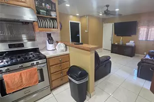 20709 Alburtis, Lakewood, CA 90715 - Photo 2