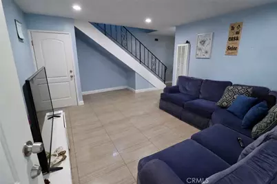 13438 Obispo, Paramount, CA 90723 - Photo 4