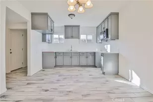 1404 E 87th Pl, Los Angeles, CA 90002 - Photo 8