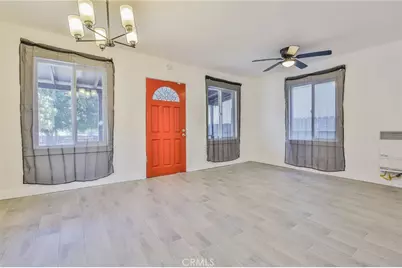 10515 S Main, Los Angeles, CA 90003 - Photo 8