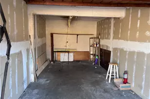 8954 S Gate, South Gate, CA 90280 - Photo 22