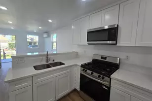 10722 Anzac, Los Angeles, CA 90059 - Photo 2