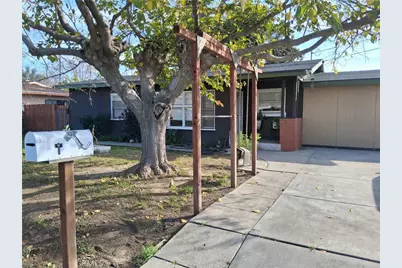 1185 W Devonshire, Hemet, CA 92543 - Photo 2